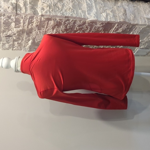 Paradox red base layer running shirt with angled neck zipper red - Picture 5 of 9